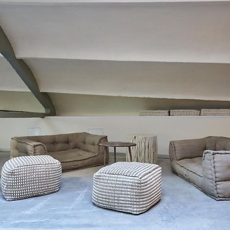 Ola Living Hostal Tetuan Madrid Exterior foto