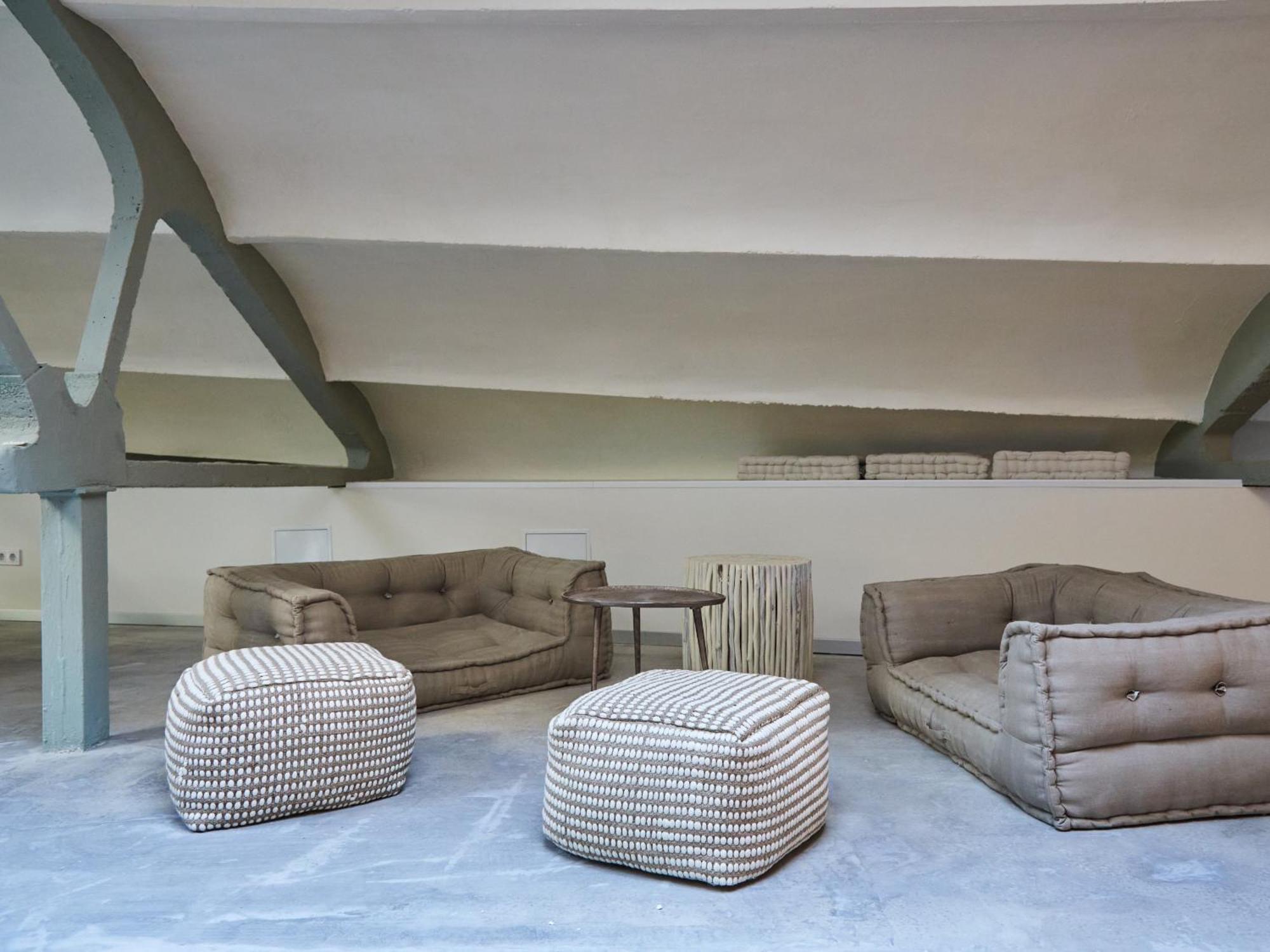 Ola Living Hostal Tetuan Madrid Exterior foto